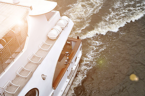 포토 JPG 해외이미지 라이프스타일 스포츠 파도 바다 여행 요트 자연 휴가 취미 사람없음 야외 물 햇빛 태양 일몰 최고 보트 고급 저녁 크루즈 갑판 속도 노려봄 내추럴 타격 해외포토 자연요소 컨셉 배_교통 모션 표정 생활 노을 야간 생태계 파일형식 이미지허브