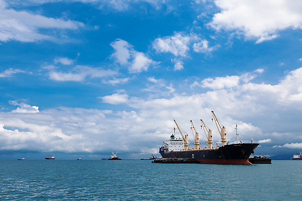포토 JPG 해외이미지 구름 산업 파도 바다 비즈니스 교통시설 하늘 사람없음 물 파란색 항구 힘 거래 화물 보트 컨테이너 기중기 함선 상업 포트 수입 유조선 해외포토 자연요소 컬러 교통 배_교통 운송업 중장비 시설 파일형식 이미지허브