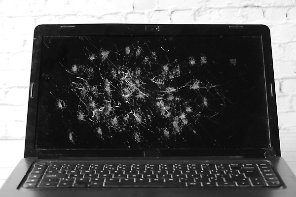 포토 JPG 해외이미지 모바일 사람없음 노트북 사무실 손상 메시지 사건 책상 전자 장면 패배 카피스페이스 해외포토 가구 컨셉 비즈니스 전자제품 공백 파일형식 이미지허브