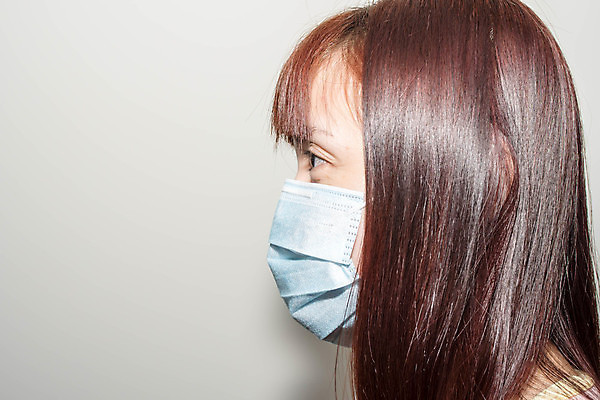 포토 JPG 해외이미지 여자 얼굴 엄마 건강 가면 한명 안전 사람 동양인 성인 환경 중국 고통 오염 바이러스 보호 질병 감염 먼지 박테리아 나쁜 돌봄 전염병 해로움 해외포토 1 감정 아시아 컨셉 의학 가족 모션 인종 신체부위 파일형식 이미지허브