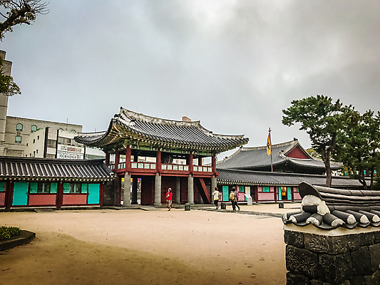 포토 JPG 해외이미지 전통 해외 섬 여행 지도 가이드 한국 동양인 사람없음 건물 사무실 여행객 궁전 도시 역사 재산 큼 지역 방문 기념물 보물 전국 정부 해외포토 직업 건축물 아시아 고건축 비즈니스 사람 인종 금융 크기 파일형식 이미지허브