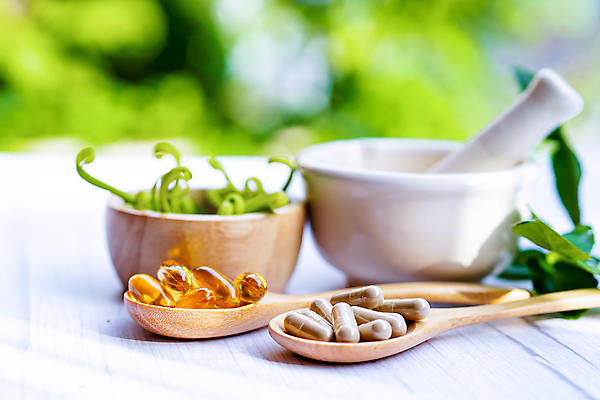 포토 JPG 해외이미지 건강 사람없음 알약 약 숟가락 허브 유기농 절구 돌절구 해외포토 식물 웰빙 의학 수저 도구 파일형식 이미지허브