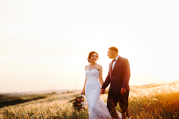 포토 JPG 해외이미지 나무 커플 드레스 남자 꽃다발 신혼부부 자연 함께함 사람없음 초록색 여름 파란색 봄 흰색 신선 많음 해외포토 식물 부부 옷 계절 꽃 컬러 컨셉 관계 사람 생태계 신혼 파일형식 이미지허브