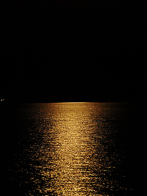 포토 JPG 해외이미지 별 지구 호수 물결 파도 바다 과학 여행 백그라운드 지도 일러스트 자연 하늘 사람없음 물 파란색 빛 태양 반사 우주 디지털 검은색 어둠 침묵 새벽 별자리 거울 행성 낭만 보름달 달 야간 저녁 달빛 은하계 공상 천문학 마법 천국 방법 수평선 해외포토 자연요소 교육 컬러 컨셉 소리 생태계 파일형식 이미지허브