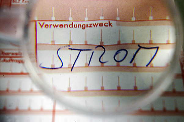 포토 JPG 해외이미지 사람없음 힘 에너지 네트워크 볼트 전압 현재 공급 비용 해외포토 컨셉 경제 공구 파일형식 이미지허브