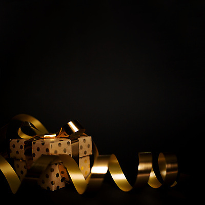 포토 JPG 해외이미지 템플릿 디자인 리본 종이 백그라운드 컨셉 텍스트 휴가 프레임 선물 미술 사람없음 장식 쇼핑 상자 파티 유행 세일 검은색 어둠 축하 신용카드 황금 고급 우아함 활 질감 정사각형 금요일 목업 스타일 카피스페이스 블랙프라이데이 미니멀 국경 해외포토 도형 컬러 데이이벤트 문화예술 이벤트 금융 공백 요일 파일형식 이미지허브