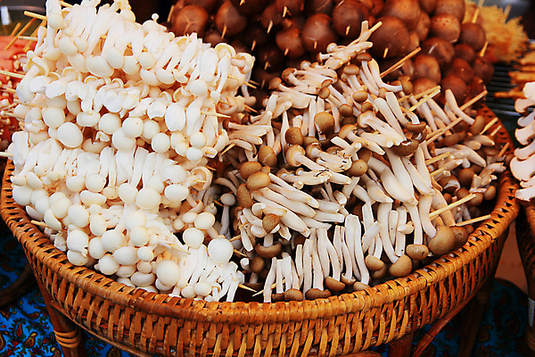 포토 JPG 해외이미지 음식 다이어트 채소 요리 사람없음 식사 버섯 흰색 꼬치 맛 그릴 바비큐 먹기 식용 채식주의자 비건 해외포토 컬러 컨셉 모션 주방용품 건강 채식 파일형식 이미지허브