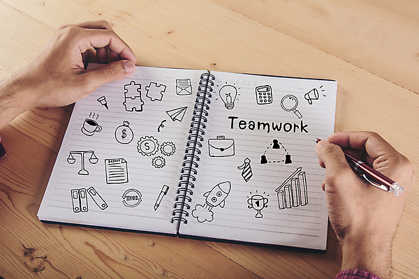 포토 JPG 해외이미지 직업 손 종이 컨셉 돈 비즈니스 부분 통계 탁자 아이디어 창조 사람 사람없음 사무실 펜 다이어리 쪽지 공책 기록 발표 메시지 낙서 계획 스케치 편지 심볼 분석 그림 만들기 서명 경영 마케팅 경제학 목차 해외포토 교육 가구 모션 문구용품 미술 신체부위 경제 필기구 사무용품 재산 파일형식 이미지허브