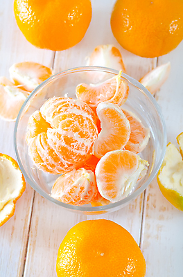 포토 JPG 해외이미지 귤 실내 사람없음 담기 유리그릇 나무배경 해외포토 그릇 백그라운드 과일 모션 유리 내부 파일형식 이미지허브