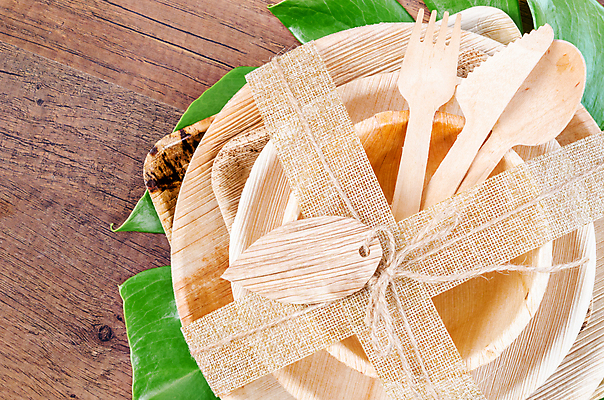 포토 JPG 해외이미지 종이 잎 실내 사람없음 목재 세트 꼬리표 자연보호 나이프 묶기 에코 친환경 에코라이프 노끈 나무숟가락 나뭇잎모양 나무그릇 나무접시 나무포크 친환경제품 제로웨이스트 나무배경 해외포토 모양 나무 식물 라이프스타일 그릇 식기 접시 줄 백그라운드 포크 재료 모션 자연 나뭇잎 내부 라벨 환경 숟가락 그린캠페인 칼 보호 사회이슈 파일형식 이미지허브