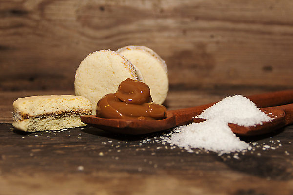 포토 JPG 해외이미지 전통 음식 디저트 샌드위치 사람없음 쿠키 케이크 빵집 우유 달콤 맛 설탕 크림 코코넛 아르헨티나 페스츄리 핸드메이드 맛있는 해외포토 빵 컨셉 과일 유제품 상점 남아메리카 파일형식 이미지허브