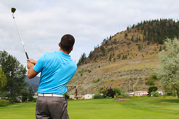 포토 JPG 해외이미지 백인 직업 남자 스포츠 포즈 골프 자연 놀이 휴가 휴식 갈색머리 한명 성인 취미 야외 초록색 파란색 운동 경쟁 장비 게임 골퍼 강의 철 연습 그네 클럽 슛 때리기 운동가 페어웨이 플레이어 해외포토 서양인 1 헤어스타일 컬러 컨셉 모션 운동선수 건강 사람 구기 생태계 파일형식 이미지허브