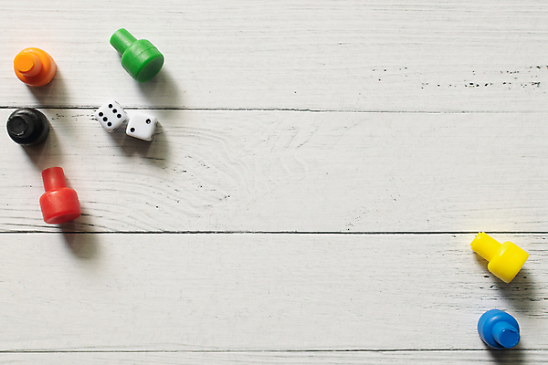 포토 JPG 해외이미지 조각 백그라운드 가족 모션 놀이 탁자 휴식 주택 실내 사람없음 숫자 경쟁 공백 기쁨 피규어 게임 우승 원형 체스말 닫기 큐브 묘사 주사위 규칙 분실 승자 플랫레이 카피스페이스 해외포토 레이스천 도형 문자 감정 가구 컨셉 관계 내부 건물 미니어처 직물 최고 말_게임 플랫 체스 파일형식 이미지허브