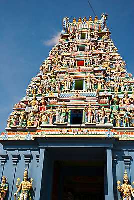 포토 JPG 해외이미지 디자인 아시아 종교 건축양식 하늘 동양인 사람없음 파란색 컬러풀 사찰 작음 인도인 묘사 신성 싱가폴 순례 숭배 신앙심 엘리먼트 스타일 해외포토 외국인 건축 나라 컬러 종교건축 인종 크기 파일형식 이미지허브