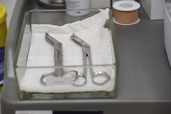 포토 JPG 해외이미지 웰빙 의료기기 건강 사람없음 치료 약 건강관리 고통 시험 환자 의사 질병 자르기 연습 붕대 처방 공급 해외포토 교육 감정 의학 모션 관리 의료진 파일형식 이미지허브