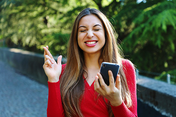 포토 JPG 해외이미지 손 컨셉 인터넷 텍스트 회의 스트레스 주택 세포 한명 야외 스마트폰 핸드폰 상점 웹 희망 시험 업무 기다림 스마트 대학교 소원 긴장 전자상거래 복권 소프트웨어 셀룰러 제의 해외포토 1 교육 감정 비즈니스 학교 모션 사람 건물 신체부위 전자제품 스마트기기 작업 파일형식 이미지허브