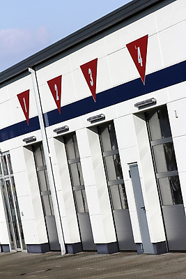 포토 JPG 해외이미지 산업 회사 건축양식 창문 자동차 불 벽돌 출입구 사람없음 건물 빨간색 문 상점 페인트 블록 시골 업무 4 수리 닫기 역 제조 서비스 지역 가스 정비공 획득 펌프 구식 루트 옛날 자동 차고 콘크리트 헬프 해외포토 자연요소 건축물 건축 육상교통 컬러 비즈니스 교통시설 모션 숫자 작업 도움 기술자 파일형식 이미지허브