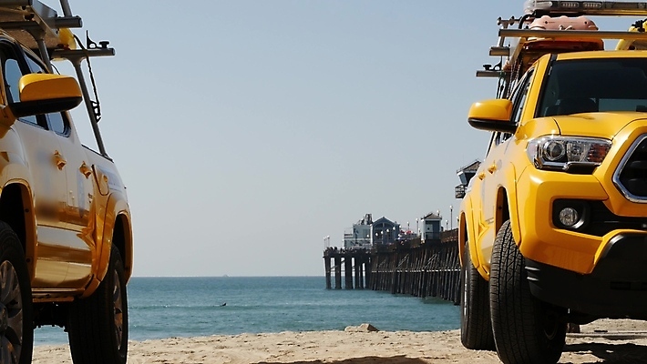 포토 JPG 해외이미지 주간 자동차 하늘 해변 사람없음 야외 여름 여름풍경 두대 해외포토 자연요소 계절 육상교통 바다 2 풍경 파일형식 여름_계절 이미지허브