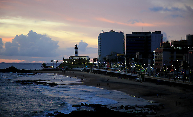 포토 JPG 해외이미지 문화 바다 여행 오렌지 건축양식 자연 하늘 휴가 휴식 등대 풍경 사람없음 건물 물 도시풍경 햇빛 태양 탑 맑음 일몰 도시 만 성 남아메리카 역사 야간 박물관 천연기념물 랜드마크 브라질사람 해외포토 자연요소 건축물 건축 컨셉 과일 날씨 아메리카 노을 생태계 파일형식 이미지허브