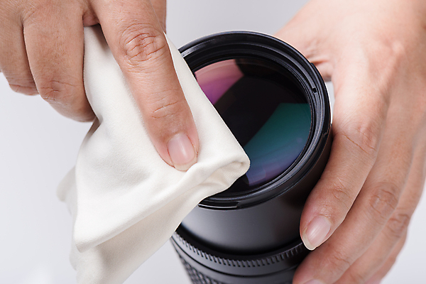 포토 JPG 해외이미지 사람없음 카메라 디지털 사진촬영 장비 청소 전자 먼지 부드러움 닦기 프로세서 해외포토 모션 전자제품 촬영 감각 파일형식 이미지허브