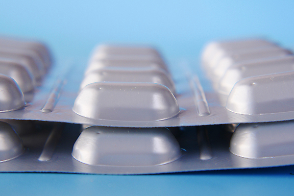 포토 JPG 해외이미지 모양 패턴 가방 사람없음 파란색 알약 약 흰색 플라스틱 오브젝트 팩 패키지 항생제 해외포토 잡화 컬러 무늬 의학 재질 화장품 파일형식 이미지허브