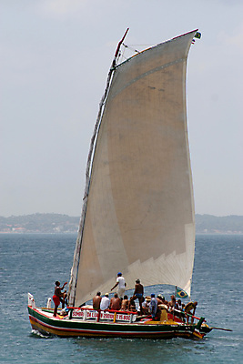 포토 JPG 해외이미지 바다 섬 여행 교통시설 휴가 사람 사람없음 물 여행객 항구 화물 보트 무역 함선 포트 네비게이션 그리스인 수입 해외포토 자연요소 서양인 산업 교통 배_교통 운송업 시설 파일형식 이미지허브
