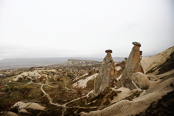 포토 JPG 해외이미지 전통 공원 문화 어린이 여행 곡선 자연 하늘 휴가 산 주택 요정 카파도키아 굴뚝 사람없음 야외 여행객 역사 동굴 언덕 화산 칠면조 내추럴 옛날 지질학 튀르키예 해외포토 공공시설 교육 아시아 선 조류 사람 건물 생태계 파일형식 이미지허브