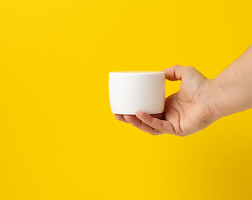 포토 JPG 해외이미지 손 실내 들기 신체부위 뷰티 화장품 피부관리 노란배경 해외포토 백그라운드 모션 사람 내부 노란색 파일형식 이미지허브