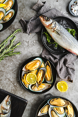 포토 JPG 해외이미지 어류 사람없음 하이앵글 레몬 해산물 홍합 로즈메리 굵은소금 해외포토 뷰포인트 과일 어패류 수중동물 허브 소금 파일형식 이미지허브