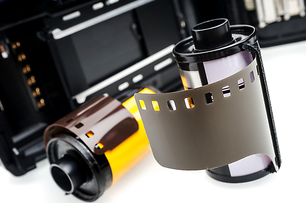 포토 JPG 해외이미지 실내 근접촬영 사람없음 빈티지 오브젝트 흰배경 복고 사진필름 필름카메라 해외포토 뷰포인트 백그라운드 컨셉 내부 카메라 흰색 필름 파일형식 이미지허브