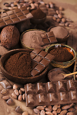 포토 JPG 해외이미지 디저트 사람없음 쌓기 초콜릿 숟가락 달콤 나무그릇 카카오열매 코코아가루 갈색배경 해외포토 그릇 열매 음식 백그라운드 모션 수저 목재 갈색 맛 가루 카카오 파일형식 이미지허브