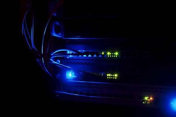 포토 JPG 해외이미지 산업 선 인터넷 비즈니스 통신 사람없음 전자제품 컴퓨터 디지털 자료 웹 흐름 전선 업무 개울 조직 연결 USB 발굴 사이버 서비스 레이아웃 상업 수납 온라인 해결 혁명 대본 서버 신발장 프로그래밍 주도 해외포토 컨셉 강 예절 작업 개발 파일형식 이미지허브