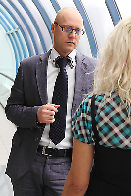 포토 JPG 해외이미지 백인 여자 남자 2 비즈니스 사업가 하늘 설계 노동자 실내 대화 미소 사람 성인 야외 두명 친구 노트북 컴퓨터 사무실 업무 작업 비즈니스맨 비즈니스우먼 자신감 그룹 종업원 집중 동료 경영자 카피스페이스 콜라보레이션 해외포토 서양인 직업 감정 컨셉 관계 표정 말하기 내부 전자제품 공백 직장인 리더 파일형식 이미지허브