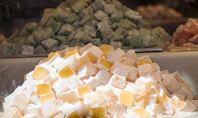 포토 JPG 해외이미지 실내 사람없음 쌓기 여러개 달콤 그늘 가득함 가판대 로쿰 해외포토 다수 모션 디저트 내부 맛 터키음식 파일형식 이미지허브