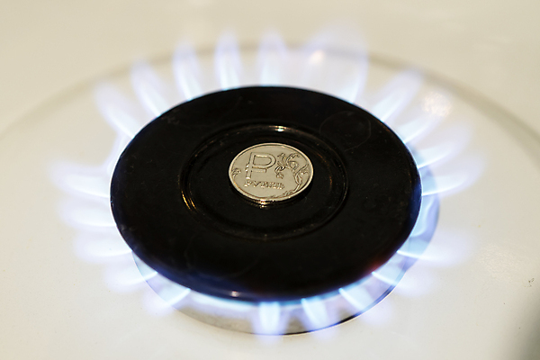 포토 JPG 해외이미지 산업 컨셉 돈 패턴 비즈니스 자연 불 추상 불꽃 사람없음 금융 세일 주방 동전 경쟁 저축 에너지 시장 재산 기름 가격 버너 심볼 사인 파이프 날것 상승 가스 튜브 온도 내추럴 루블 예산 위기 화상 해외포토 자연요소 음식 무늬 경제 상처 생태계 파일형식 이미지허브