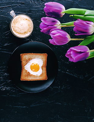 포토 JPG 해외이미지 모양 1 접시 응시 어린이 음식 빵 분홍색 백그라운드 포크 컨셉 아침 발렌타인데이 건강 사랑 요리 사람없음 빨간색 계란 낭만 튤립 튀김 흰색 하트 최고 아침식사 정상 심볼 토스트 고립 특별함 해외포토 주간 식기 시선 꽃 감정 컬러 데이이벤트 사람 알 식사 파일형식 이미지허브