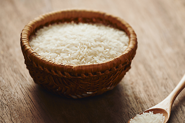 포토 JPG 해외이미지 실내 사람없음 바구니 쌀 담기 나무숟가락 나무배경 해외포토 백그라운드 모션 곡류 내부 숟가락 파일형식 이미지허브