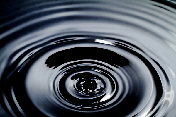 포토 JPG 해외이미지 모양 물결 파도 백그라운드 모션 자연 표면 추상 아이디어 사람없음 물 파란색 빛 뷰티 반사 환경 어둠 거품 젖음 에너지 추위 흰색 물방울 신선 원형 투명 액체 떨어짐 이슬 빗방울 순수 충격 고립 잔물결 터키석 스플래쉬 완전 부족함 해외포토 자연요소 도형 바다 컬러 컨셉 무늬 비_날씨 보석 생태계 파일형식 이미지허브