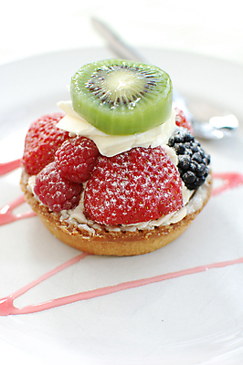 포토 JPG 해외이미지 열매 음식 과일 디저트 사람없음 케이크 요식업 식당 희망 빵집 껍질 달콤 유혹 굽기 크림 칼로리 타르트 페스츄리 해외포토 식물 감정 산업 빵 컨셉 상점 맛 구이 파이_빵 파일형식 이미지허브