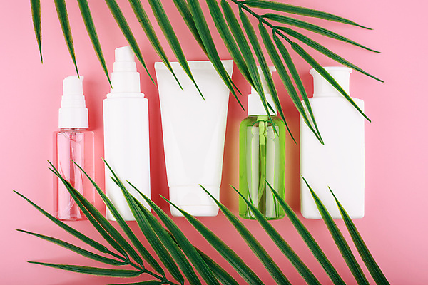 포토 JPG 해외이미지 잎 실내 사람없음 하이앵글 뷰티 화장품 피부관리 스킨케어 수분크림 분홍색배경 해외포토 식물 뷰포인트 분홍색 백그라운드 내부 파일형식 이미지허브