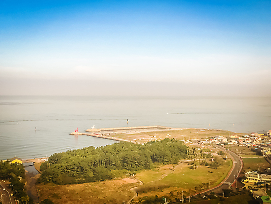 포토 JPG 해외이미지 구름 아시아 파도 바다 섬 여행 밭 자연 하늘 아침 휴가 산 주택 서울 한국 풍경 경사 해변 사람없음 야외 가로 초록색 물 여름 파란색 세계 햇빛 여행객 평화 검은색 하이킹 도시 만 재산 땅 순수 언덕 화산 원뿔 남쪽 내추럴 절정 수평선 해외포토 주간 자연요소 도형 계절 나라 컬러 컨셉 농업 레저 사람 건물 금융 태양 방향 생태계 파일형식 이미지허브