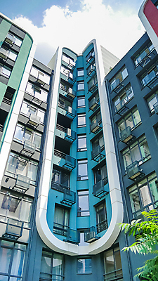 포토 JPG 해외이미지 외관 벽 건축양식 창문 하늘 호텔 새로움 아파트 주택 사람없음 건물 파란색 블록 발코니 도시 재산 플랫 고급 콘도 리빙 대여 개발 복잡 진짜 스타일 해외포토 건축물 건축 컬러 컨셉 숙소 금융 파일형식 이미지허브