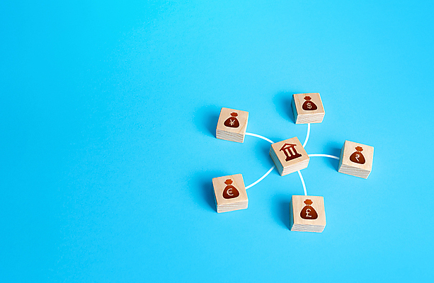 포토 JPG 해외이미지 비즈니스 사람없음 여러개 블록 돈자루 연결 파란배경 해외포토 다수 백그라운드 돈 파란색 파일형식 이미지허브