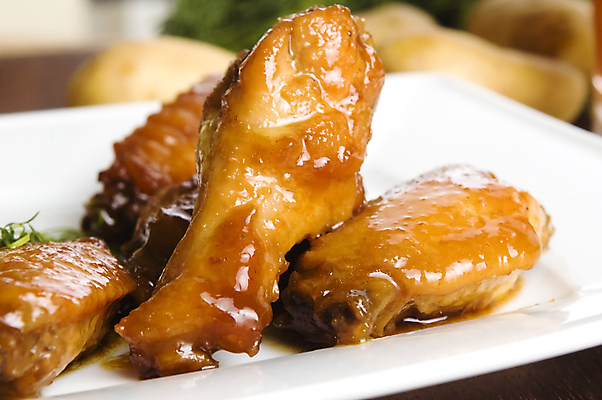 포토 JPG 해외이미지 접시 음식 육류 사람없음 저녁식사 치킨 흰색 닫기 그릴 굽기 머스터드 허브 국자 매움 꿀 로즈메리 프랑스어 맛있는 해외포토 식물 문자 식기 컬러 식재료 모션 주방용품 식사 소스_음식 맛 구이 닭고기요리 파일형식 이미지허브