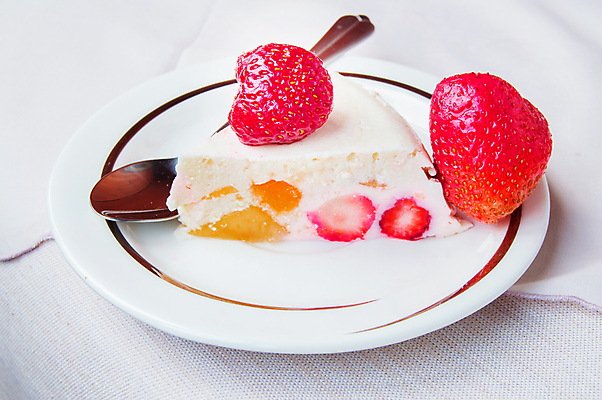 포토 JPG 해외이미지 접시 열매 음식 조각 백그라운드 포크 다이어트 탁자 딸기 디저트 건강 사람없음 목재 장식 빨간색 케이크 식당 숟가락 식사 빵집 흰색 신선 사발 달콤 맛 아침식사 설탕 굽기 먹기 크림 유기농 살구 페스츄리 핸드메이드 맛있는 해외포토 나무 식물 식기 웰빙 빵 컬러 가구 컨셉 과일 재료 모션 수저 상점 사기그릇 구이 파일형식 이미지허브