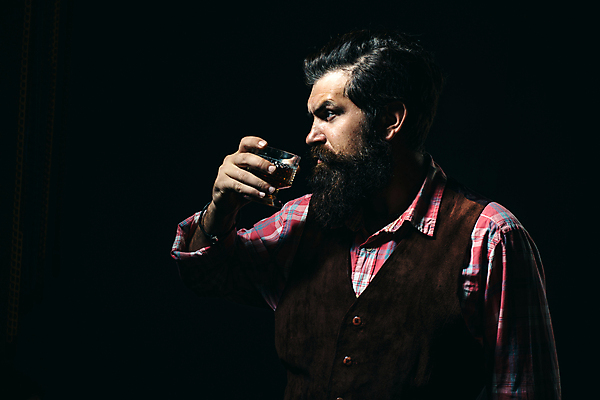 포토 JPG 해외이미지 남자 음료 유리 주류 한명 사람 정장 턱시도 유행 식당 수확 마시기 칵테일 바 재산 클래식 카우보이 고급 우아함 맛 웨이터 복고 바텐더 양주 아일랜드 프랑스어 테킬라 깡패 마티니 마피아 버번 보드카 브랜디 심각 옛날 토닉 해외포토 직업 문자 1 옷 유럽 컨셉 농업 모션 재질 금융 상점 파일형식 이미지허브