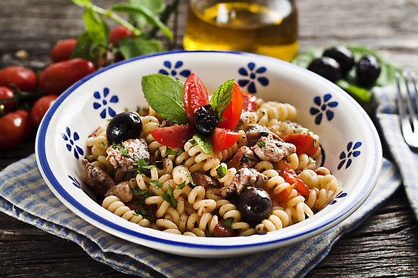 포토 JPG 해외이미지 잎 토마토 재료 방울토마토 함께함 파스타 사람없음 목재 빨간색 주방 검은색 신선 달콤 지중해 참치 민트 해산물 올리브 날것 레시피 푸질리 해외포토 나무 식물 열매 바다 컬러 컨셉 채소 식재료 서양음식 어류 맛 허브 파일형식 이미지허브