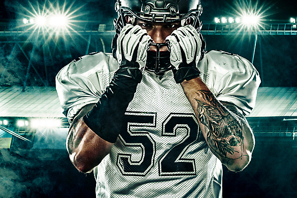 포토 JPG 해외이미지 직업 1 손 남자 스포츠 포즈 백그라운드 컨셉 공 놀이 전등 축구선수 건강 한명 사람 달리기 우주 검은색 미식축구 축구 미국 어둠 경쟁 경기장 장비 도전 게임 사발 헬멧 근육질 달리기선수 착륙 쿼터백 플레이어 해외포토 컬러 북아메리카 스포츠시설 모션 근육 조명 운동선수 신체부위 구기 사기그릇 보호장비 몸매 육상선수 파일형식 이미지허브