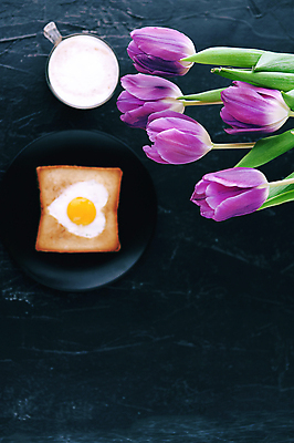 포토 JPG 해외이미지 모양 1 접시 응시 어린이 음식 빵 분홍색 백그라운드 포크 컨셉 아침 발렌타인데이 건강 사랑 요리 사람없음 빨간색 계란 낭만 튤립 튀김 흰색 하트 최고 아침식사 정상 심볼 토스트 고립 특별함 해외포토 주간 식기 시선 꽃 감정 컬러 데이이벤트 사람 알 식사 파일형식 이미지허브