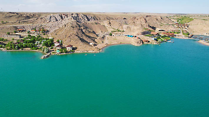 포토 JPG 해외이미지 나무 라이프스타일 호수 스포츠 바다 섬 여행 자연 하늘 휴가 안테나 건강 서기 사람 사람없음 야외 물 여름 운동 수영 일몰 저수지 서핑보드 서핑 정상 암초 서퍼 드론 카자흐스탄 해외포토 자연요소 식물 계절 아시아 통신 모션 운동선수 생활 노을 수상스포츠 보드_스포츠 생태계 파일형식 이미지허브